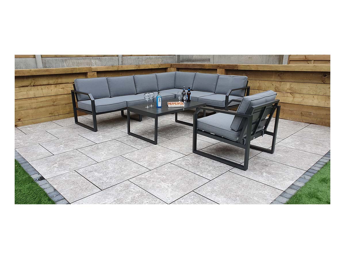 ALARNA Corner Sofa Grey in grey powder coat