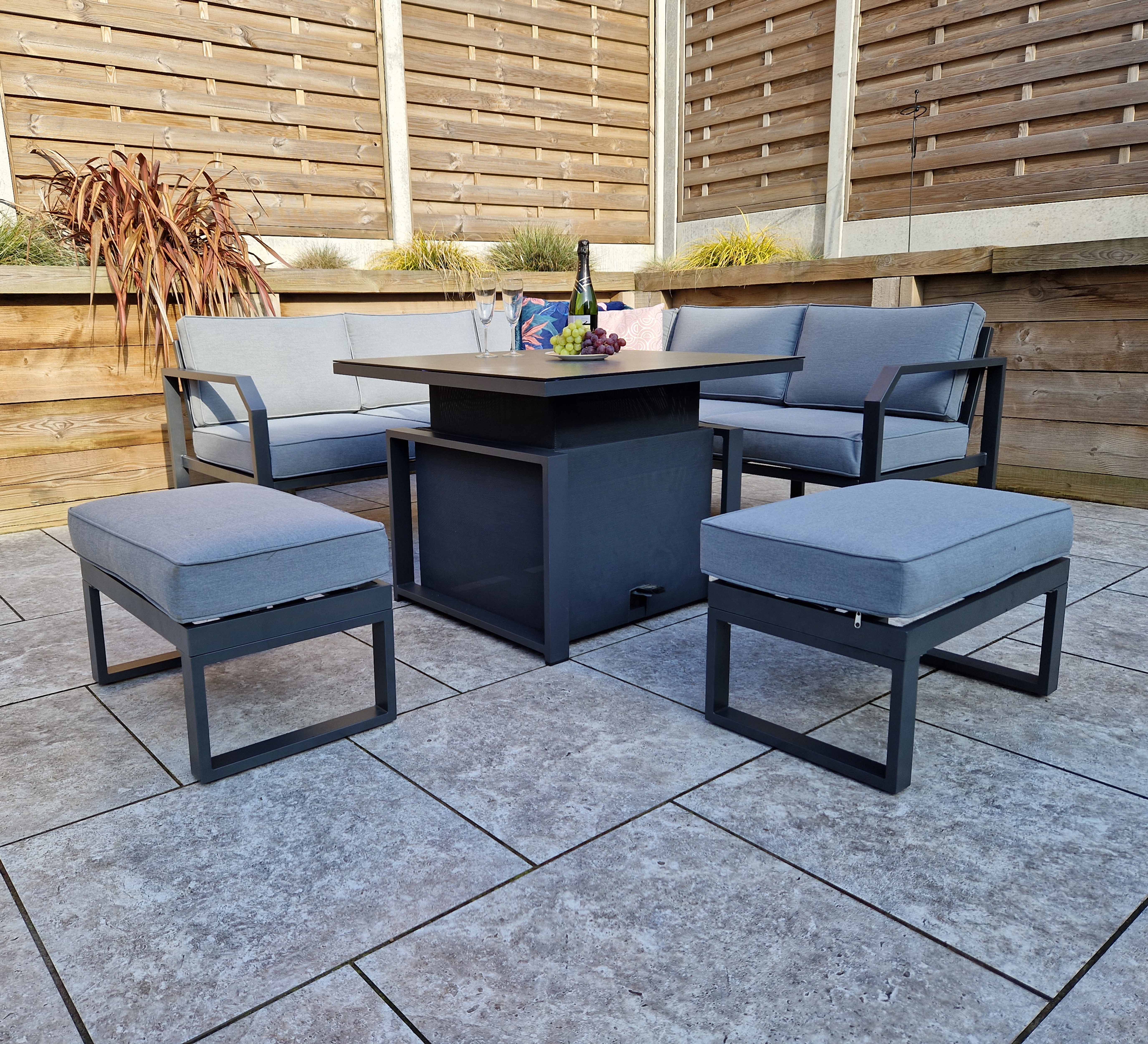 ALARNA compact corner with gas lift table