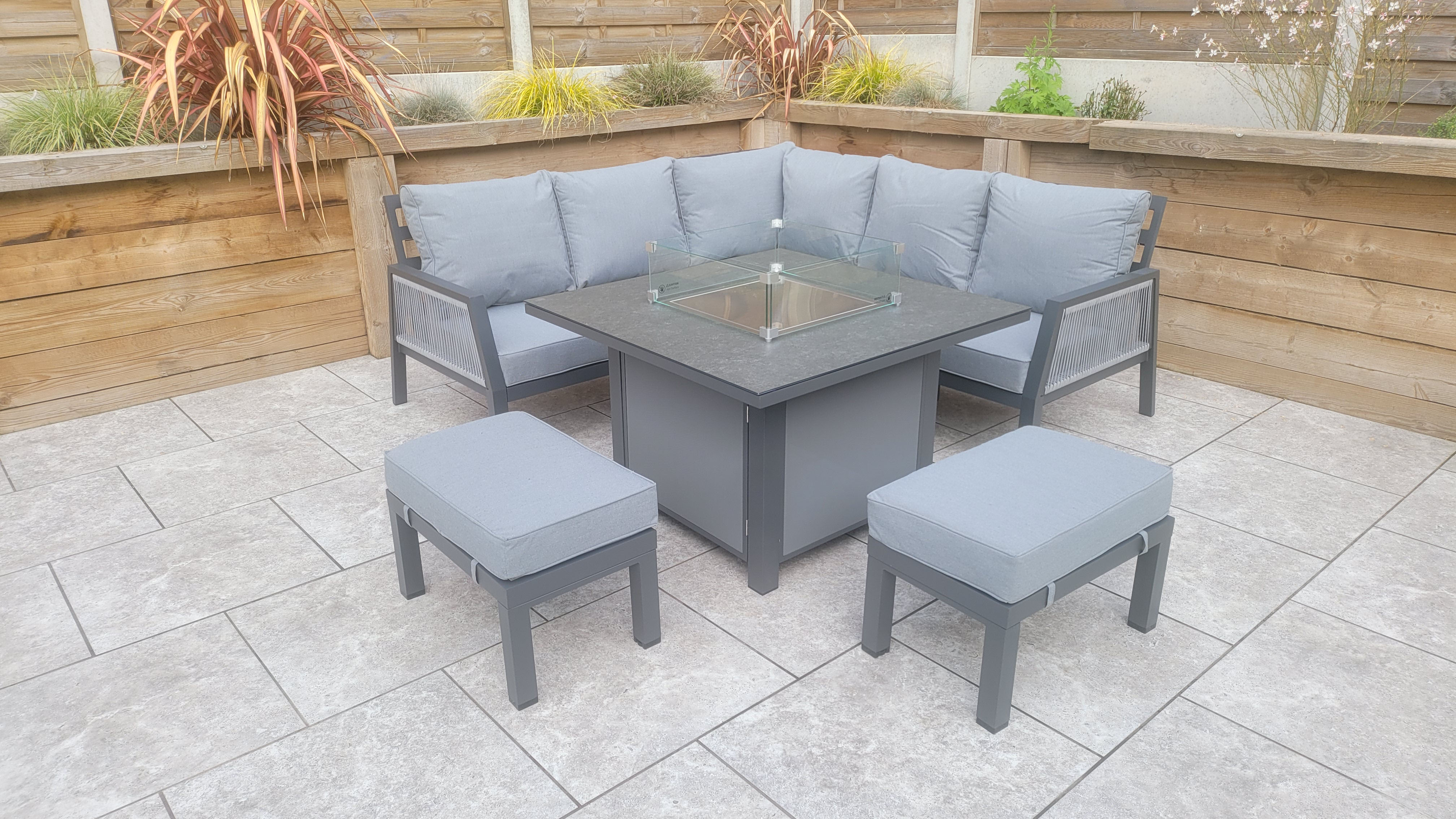 BETTINA corner dining gas firepit set