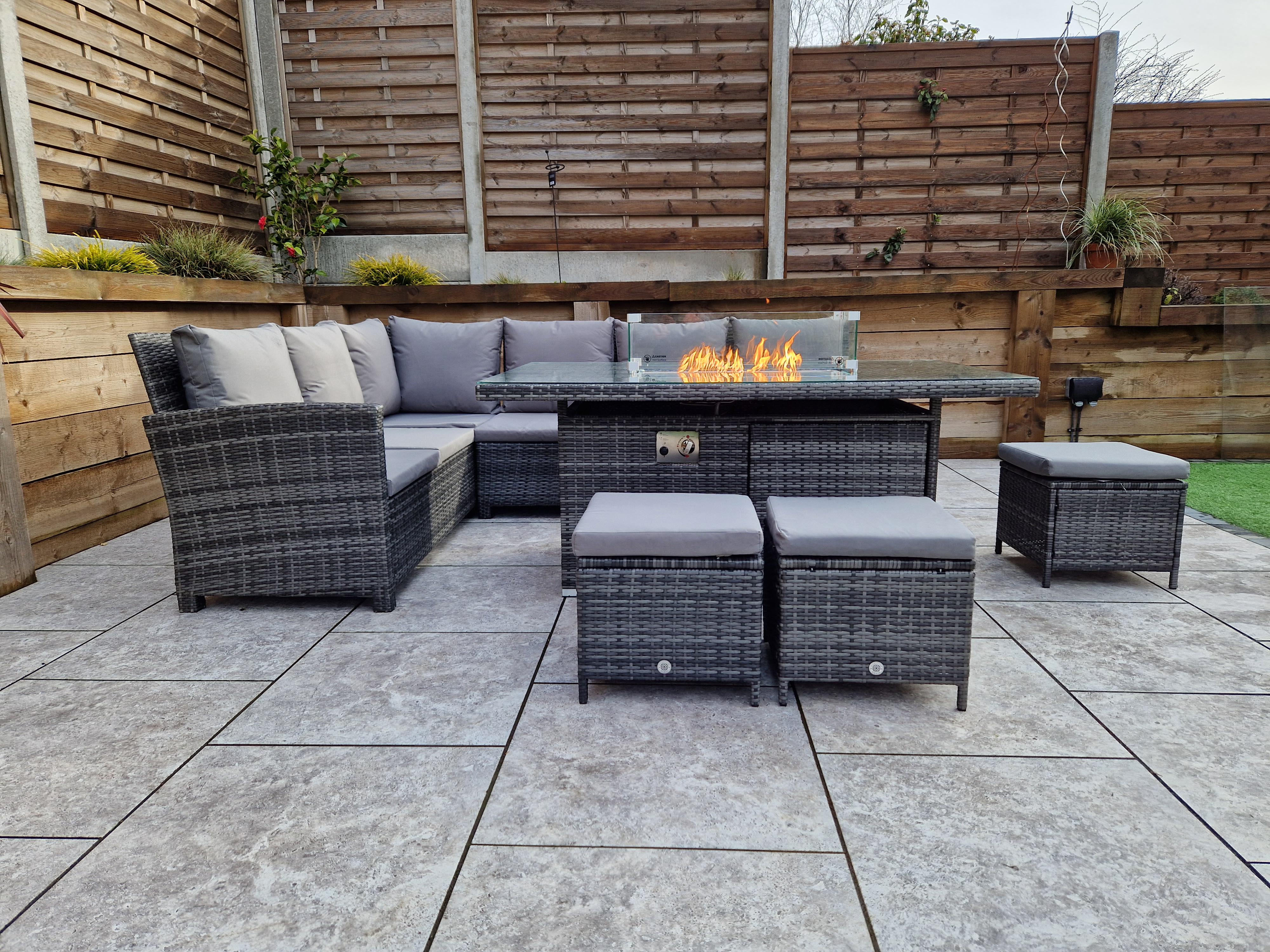 Charlotte Firepit corner dining set