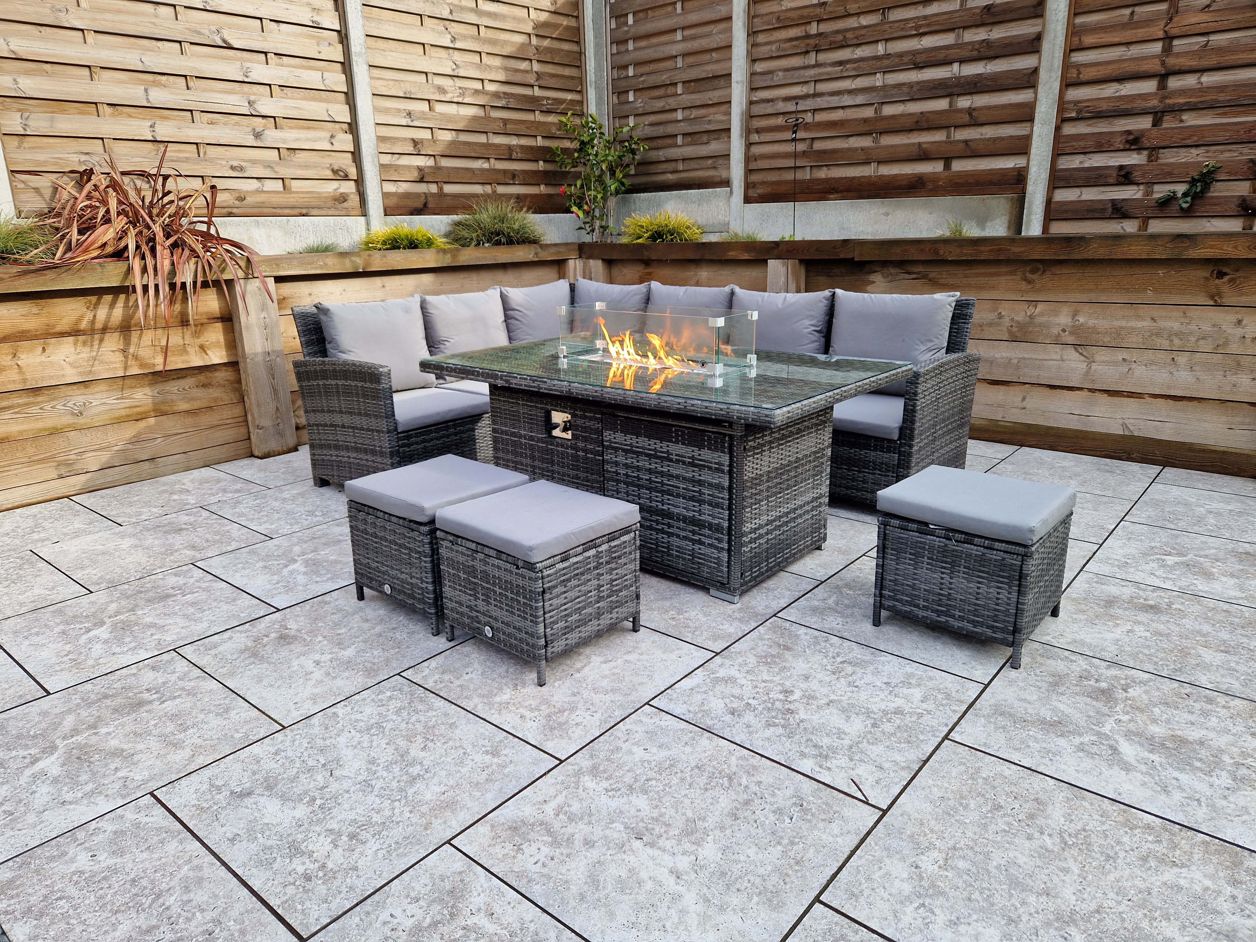 Charlotte Firepit corner dining set